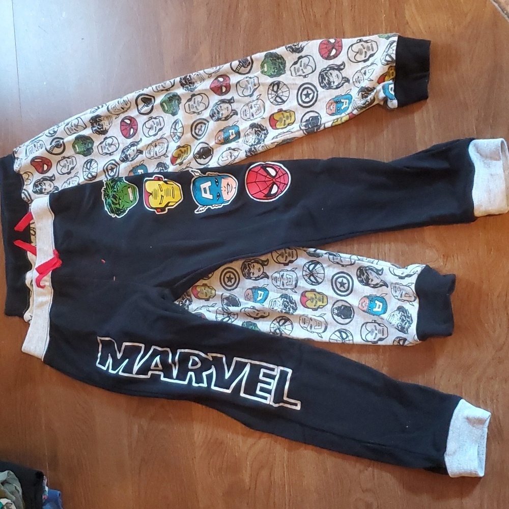 Marvel jogger pants size 5T